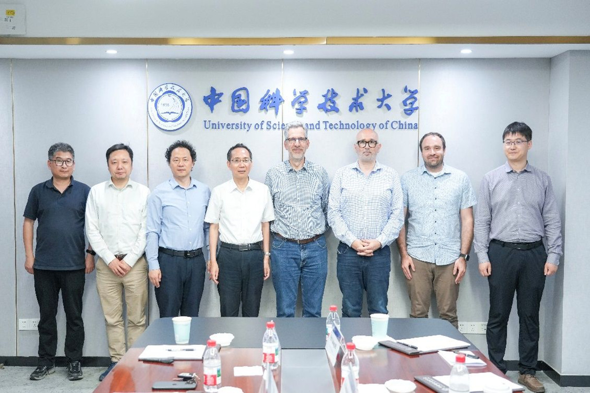 近代物理系召开党总支换届选举大会